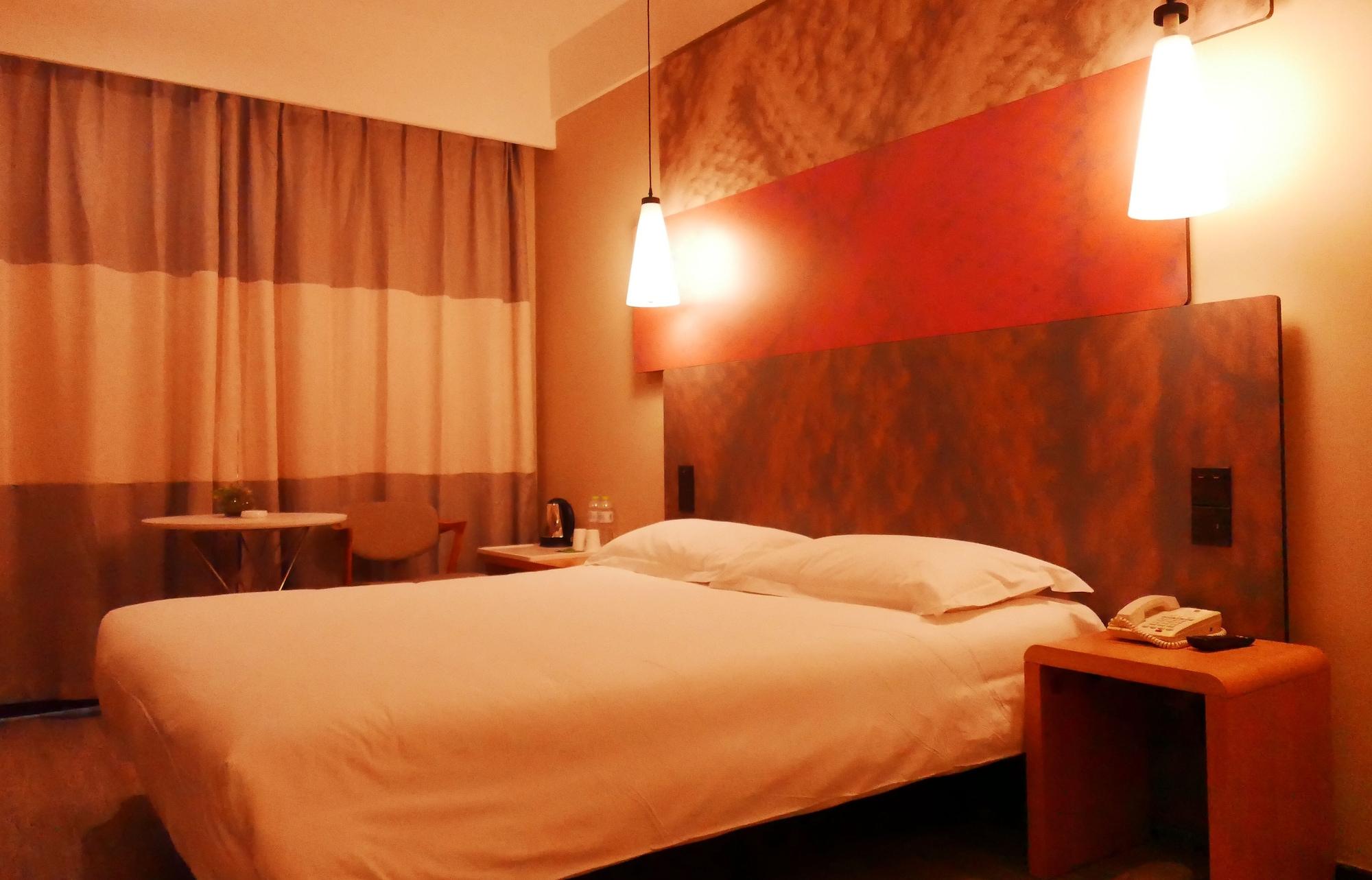 Hotel Ibis Qingdao Ningxia Road Extérieur photo