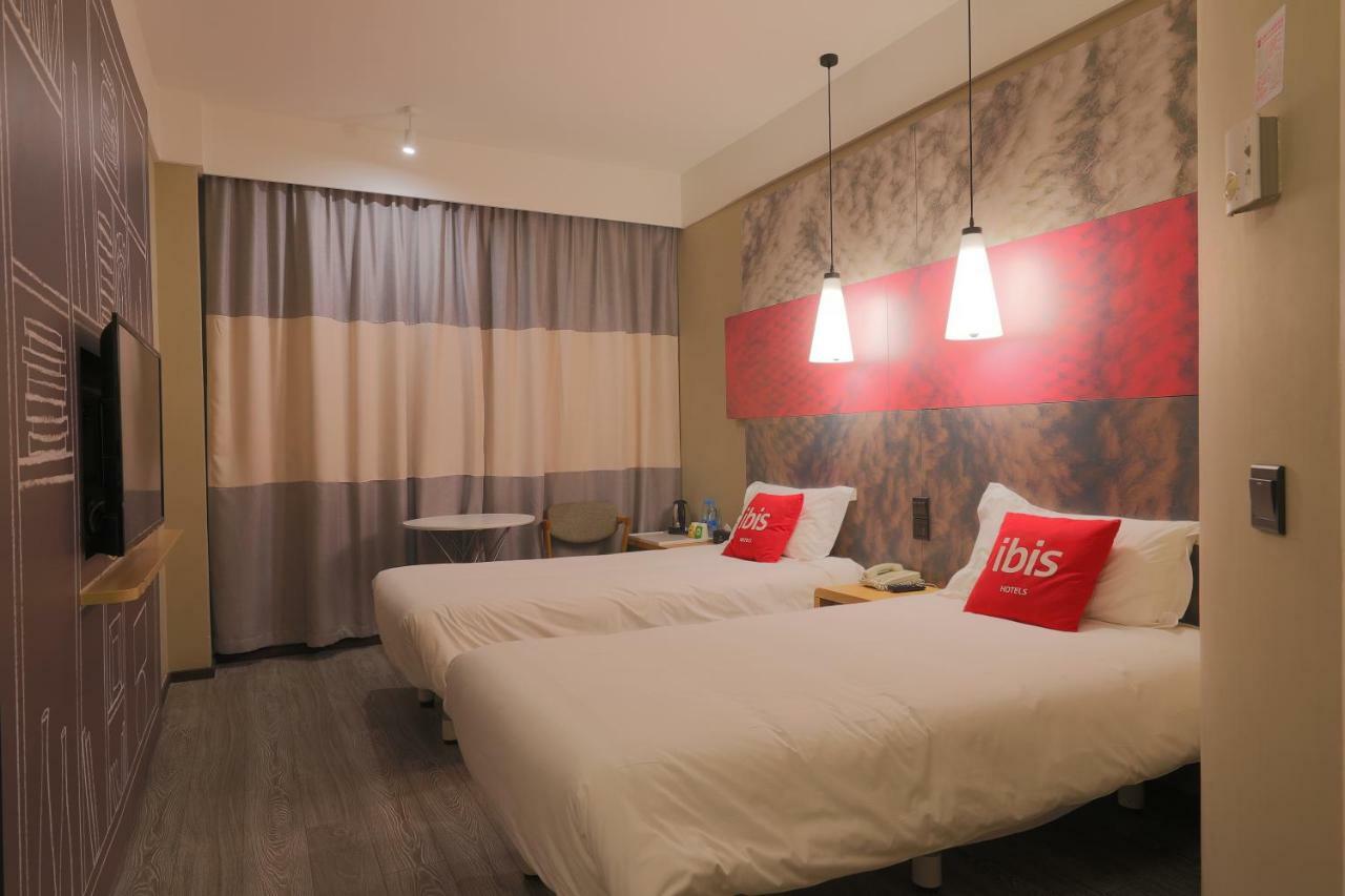 Hotel Ibis Qingdao Ningxia Road Extérieur photo