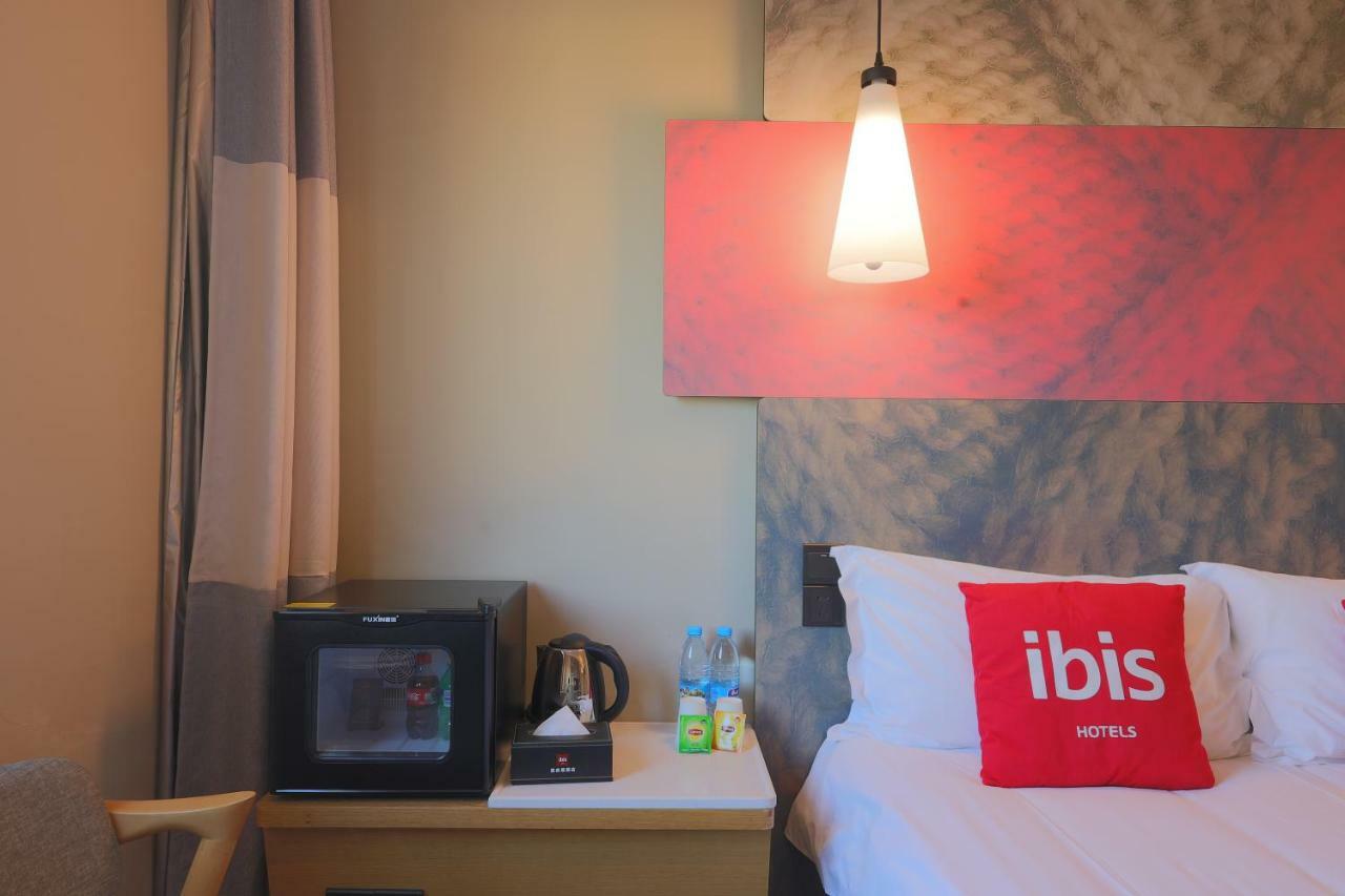 Hotel Ibis Qingdao Ningxia Road Extérieur photo